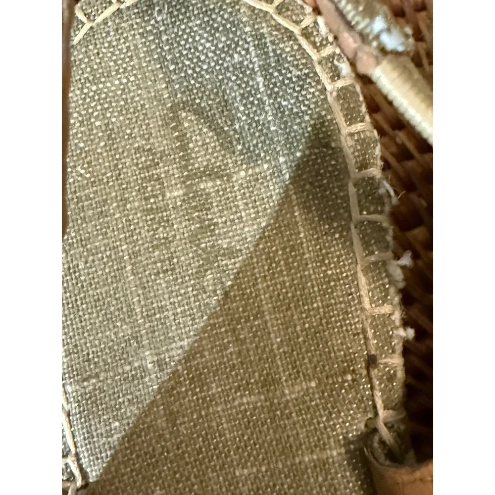 Clarks Artisan Petrina Gaia Sage Green Metallic Espadrille Wedge Sandals 8.5M